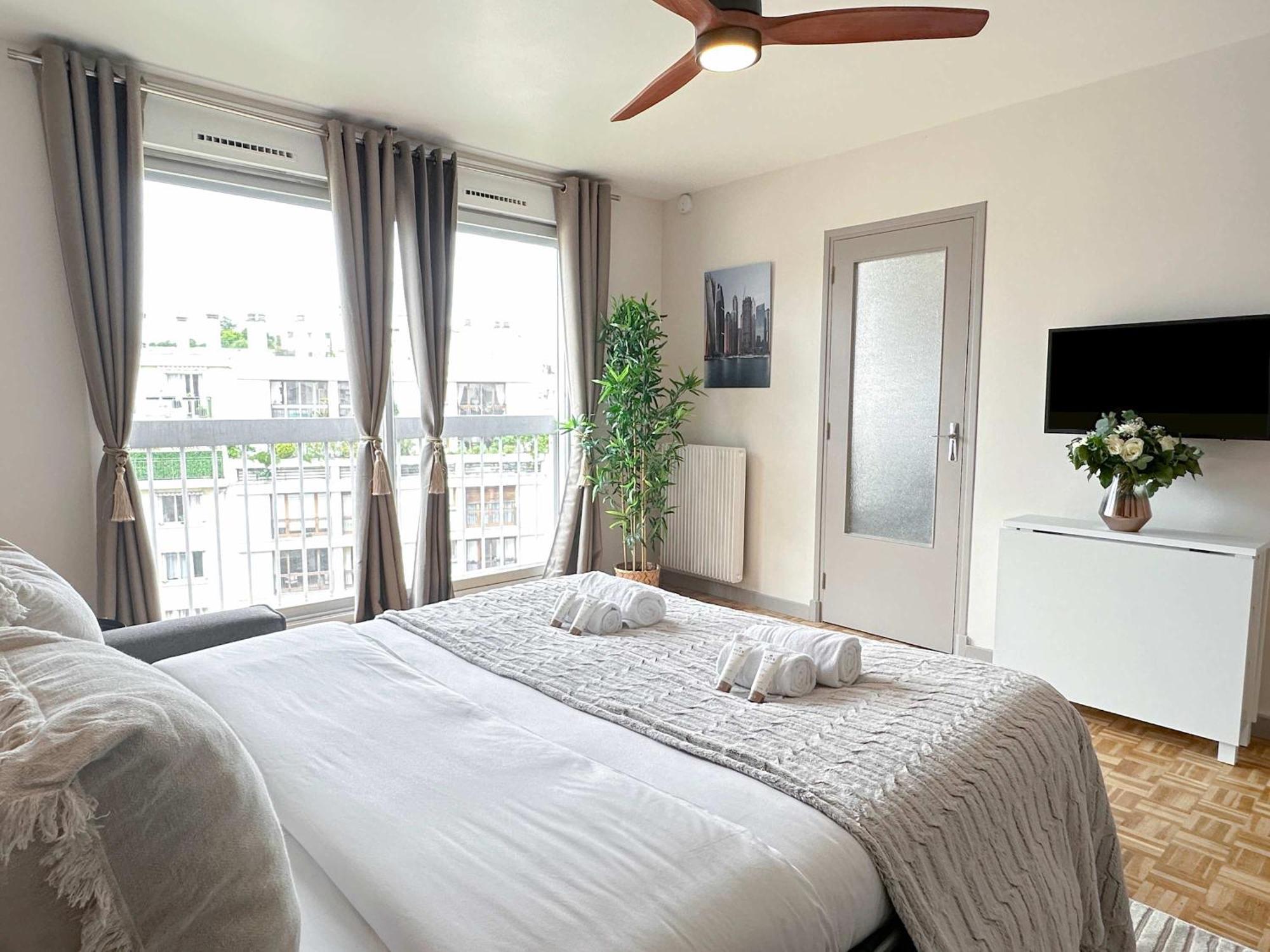 Brand-New Studio With Eiffel Tower View Paris Luaran gambar